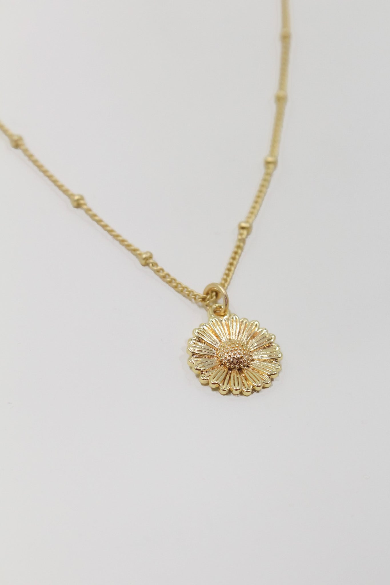 Daisy Flower Pendant