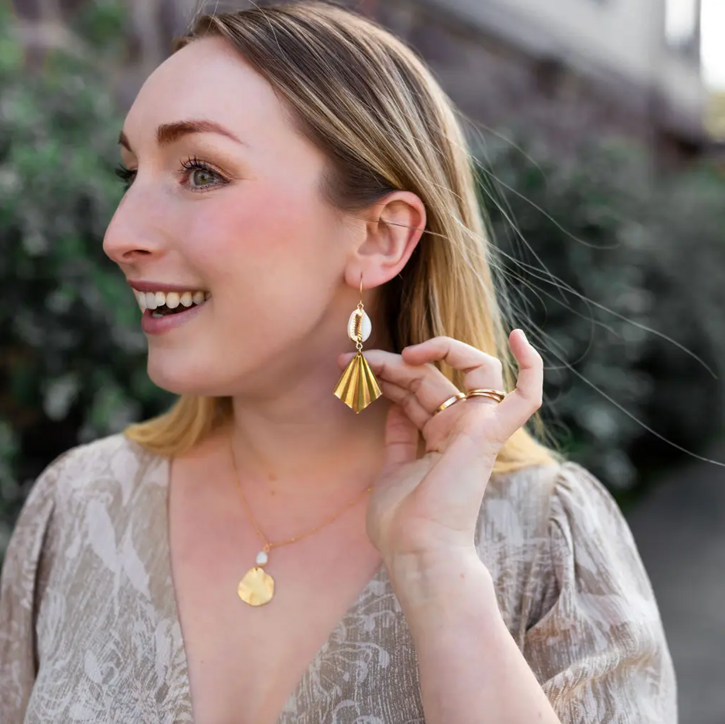 Hammered Freshwater Pearl Pendant