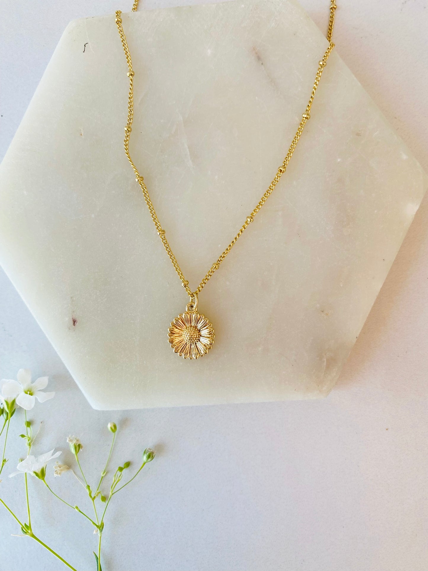 Daisy Flower Pendant
