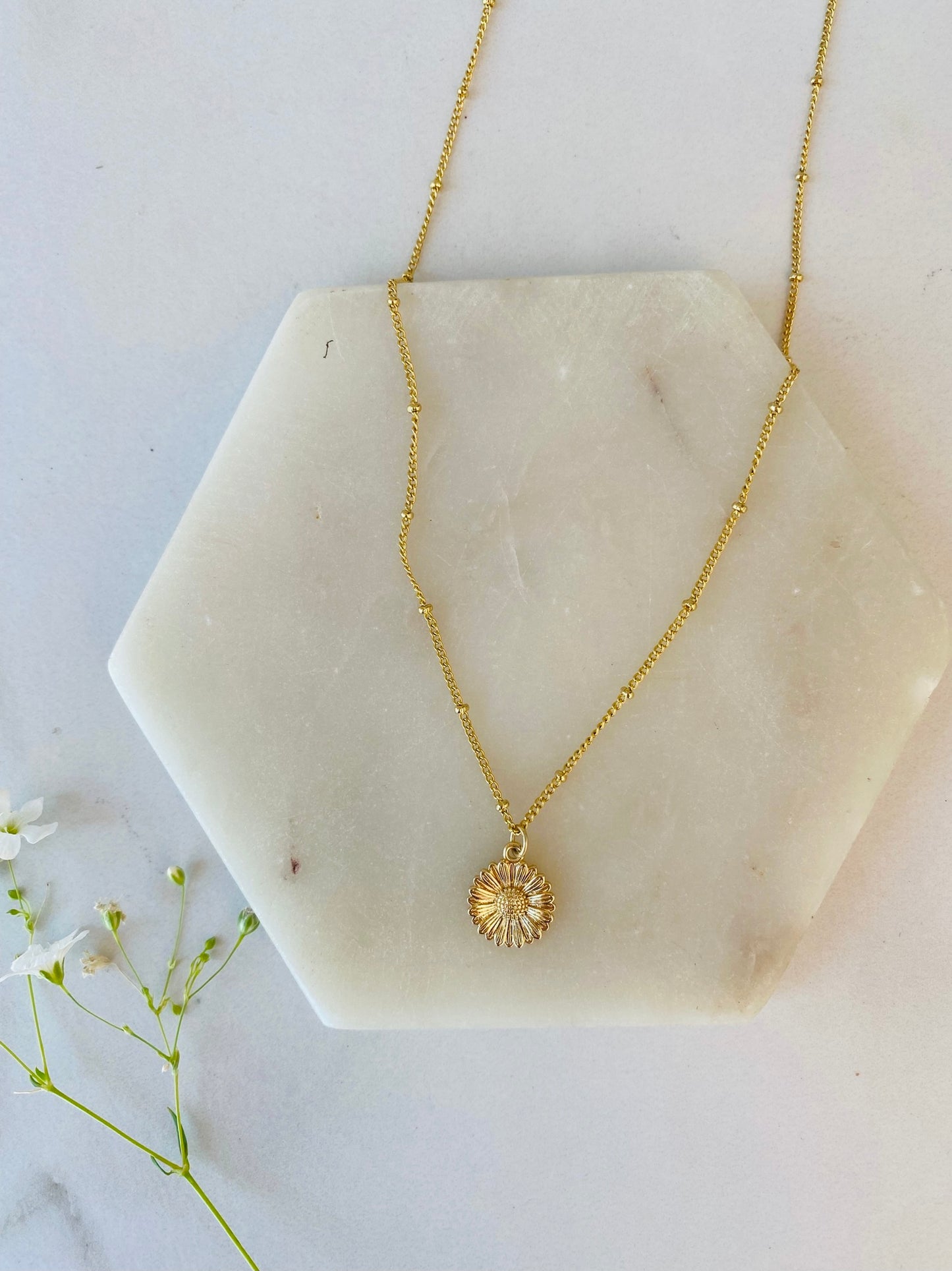 Daisy Flower Pendant
