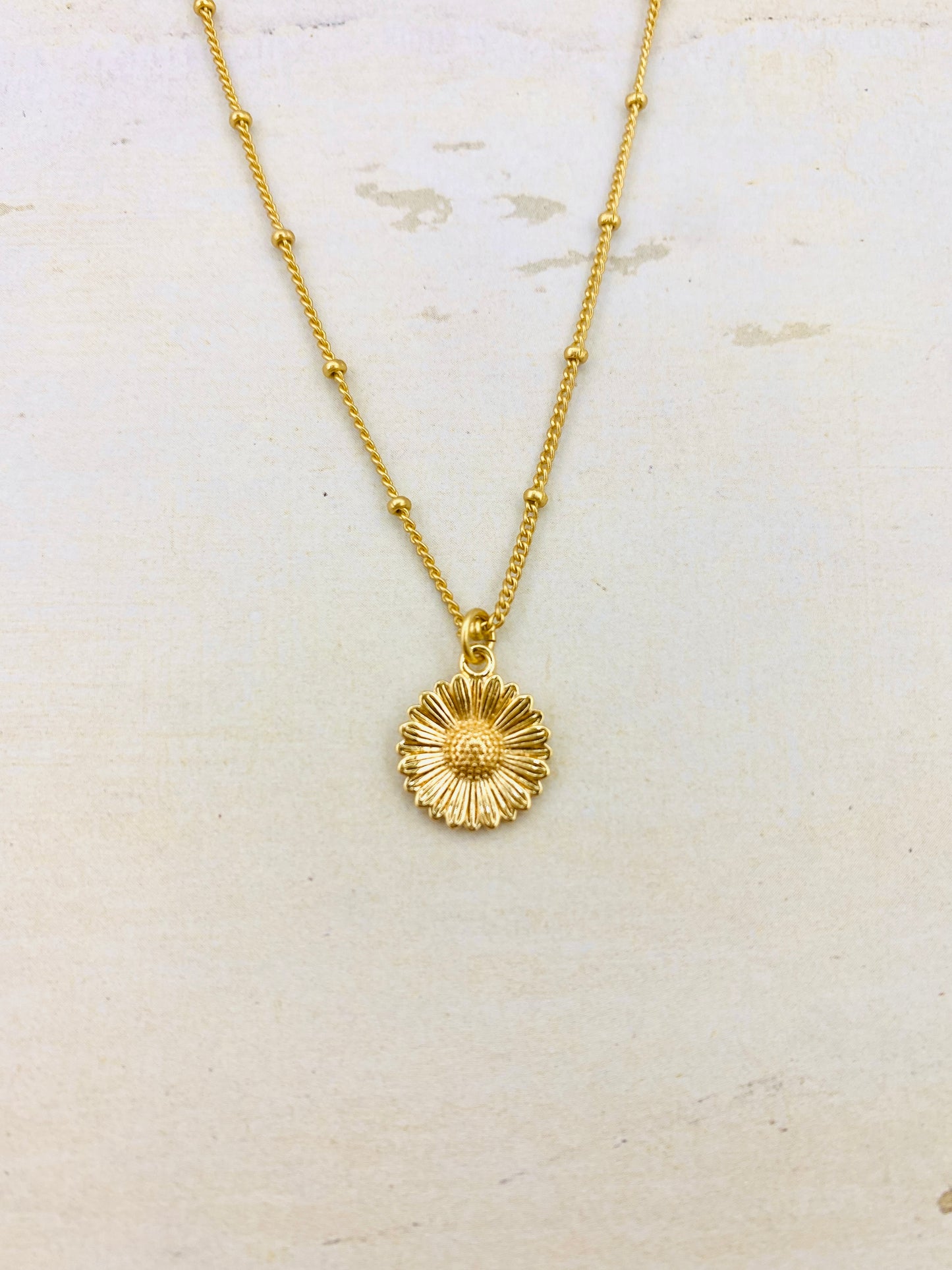 Daisy Flower Pendant
