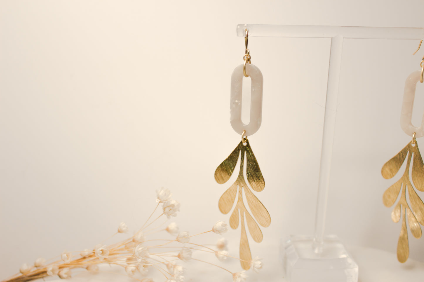 White tortoise leaf earrings