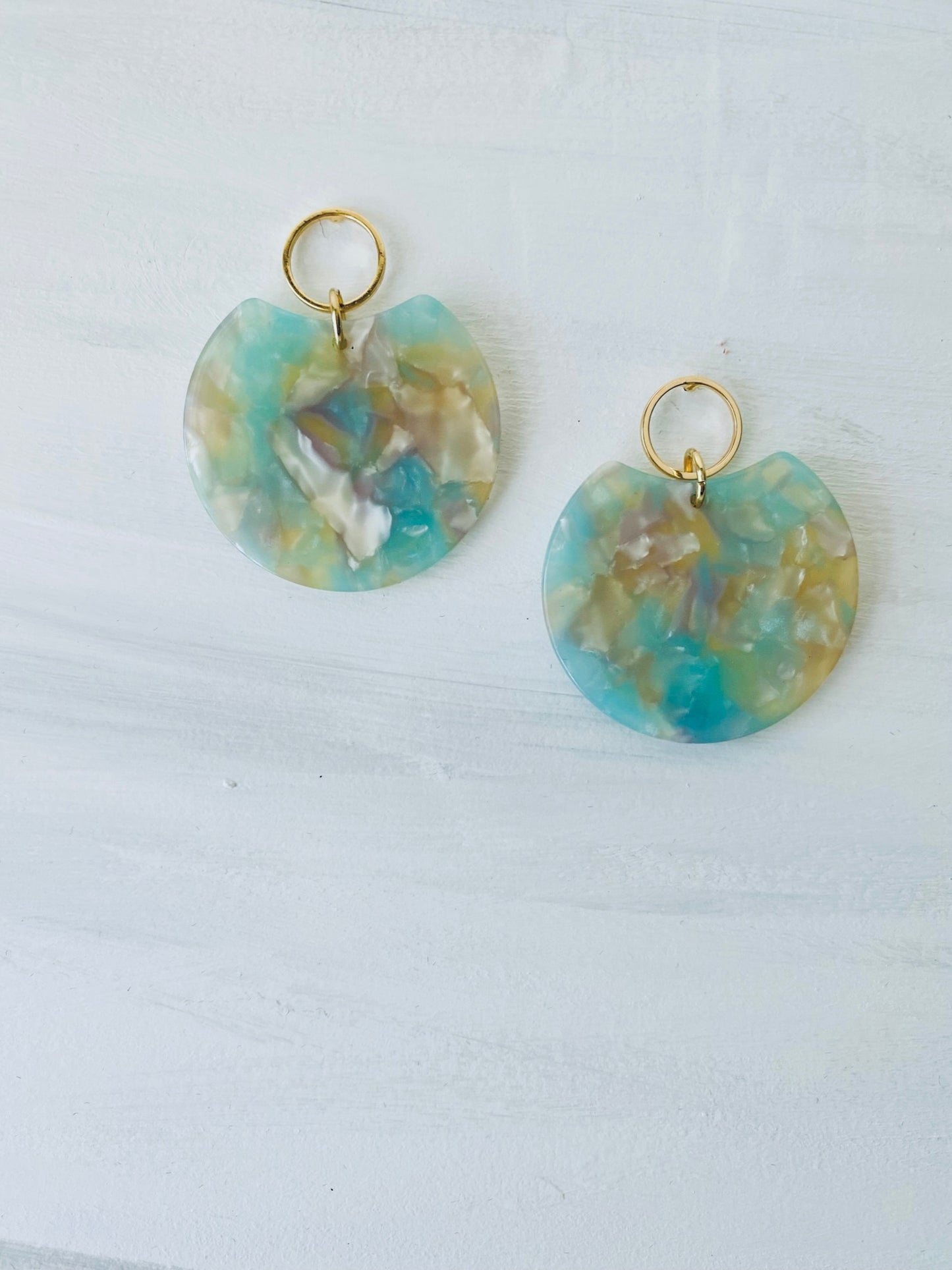 Circle Disc Earrings in Seascape Tortoise