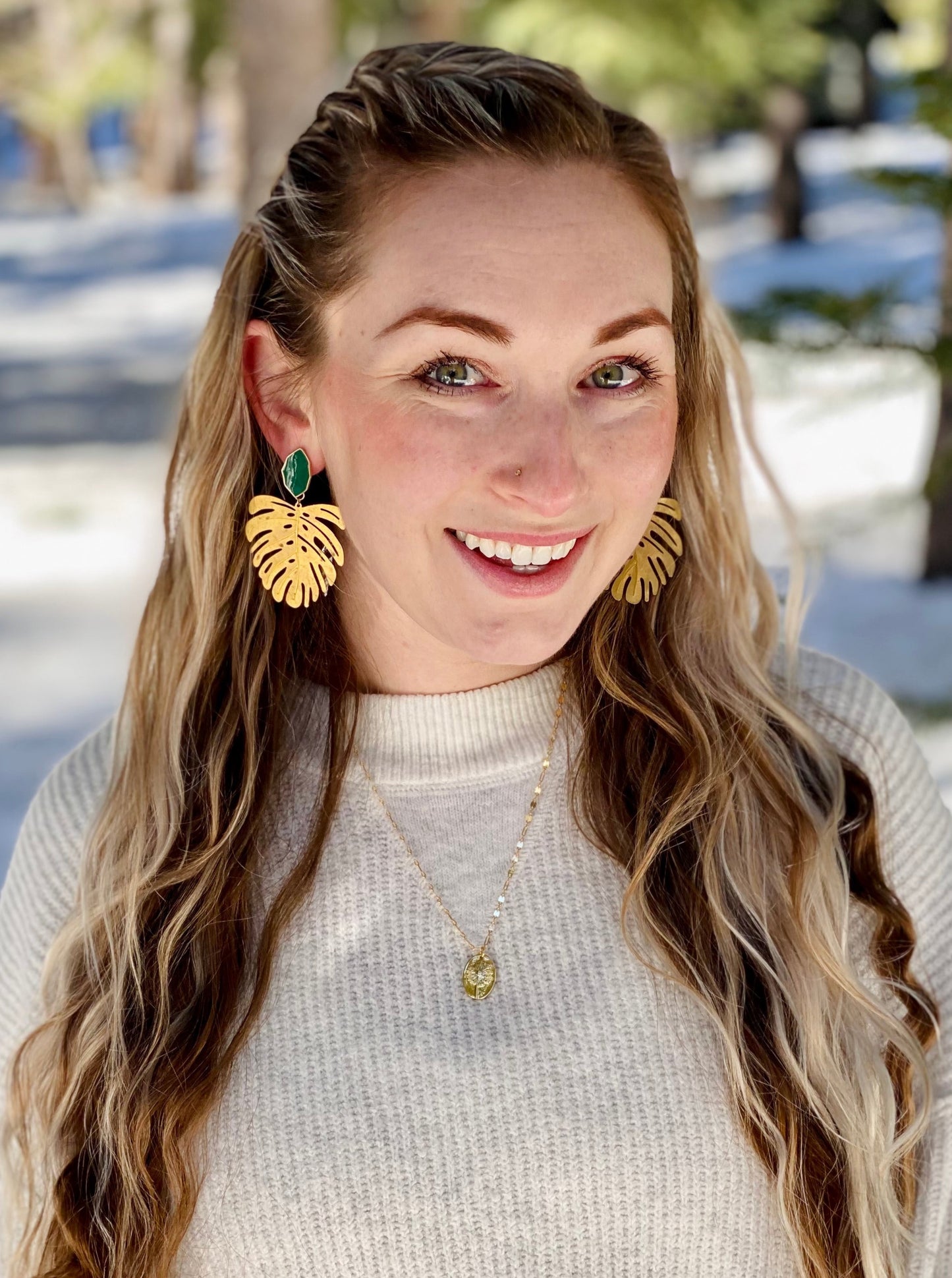 Dandelion Oval Pendant